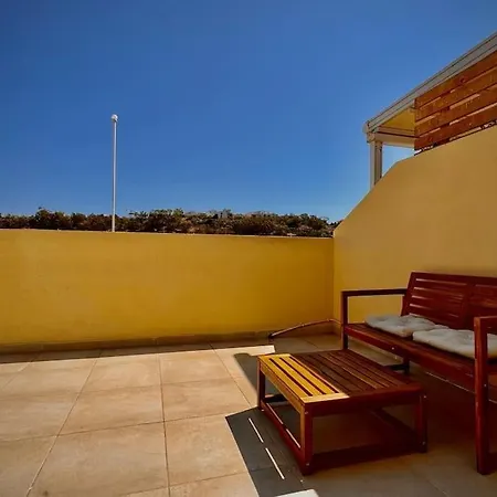 Two Bedroom Large Penthouse Apartamento